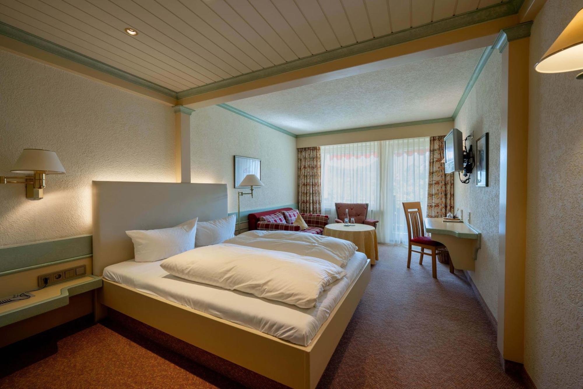 Hotel Lamm Baiersbronn Esterno foto